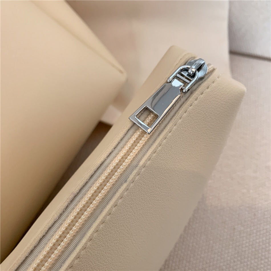 The Vivienne Tote