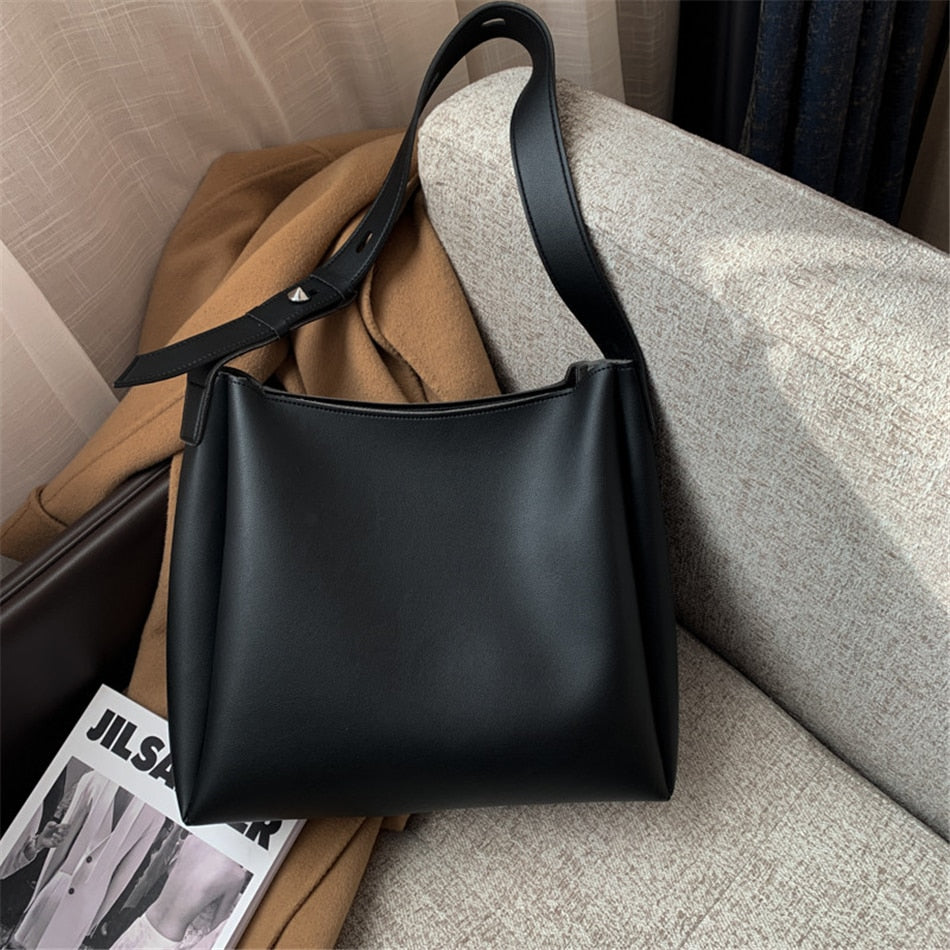 The Vivienne Tote